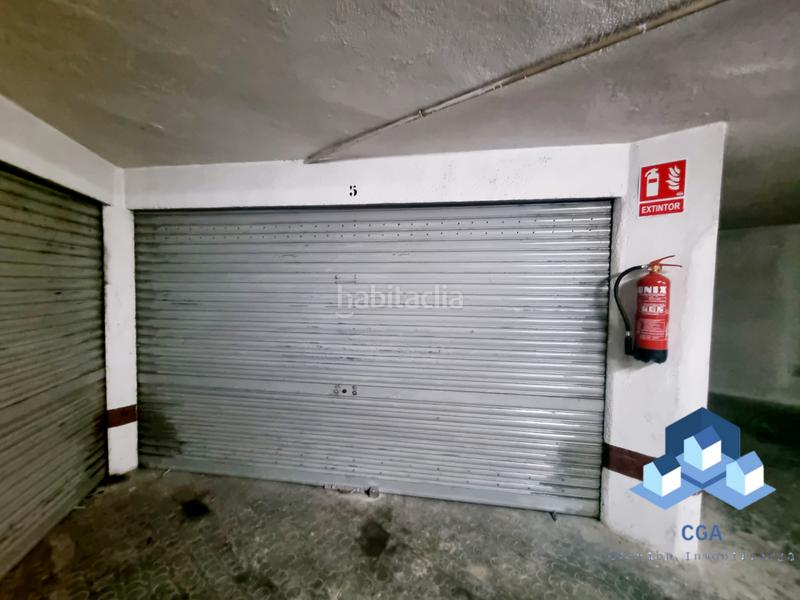 Foto 5d3d3f64-739c-4c45-9054-b84ae8424bee. Aparcament cotxe a travesía ramón y cajal 5 a Santiago Lorca