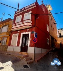 Haus in Casco Antiguo. Casa en centro aguilas
