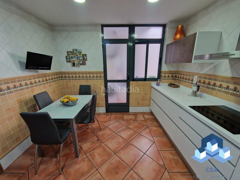 Foto 2e2c816b-f049-4743-b246-30b3525cb884. Flat with heating parking in Sutullena Lorca