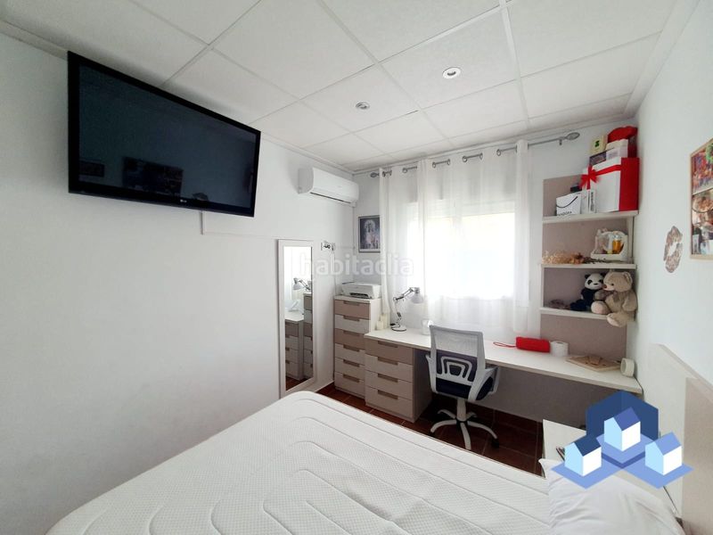 Foto f94cf798-da4a-4006-bf28-d5eddf1b740d. Chalet avec parking piscine dans Purias Lorca