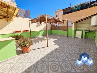 Casa adossada a San José