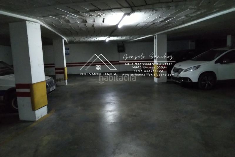Foto 4c7641a6-3032-46eb-b6b0-10b2a6a30580. Parking voiture dans Centro Lucena