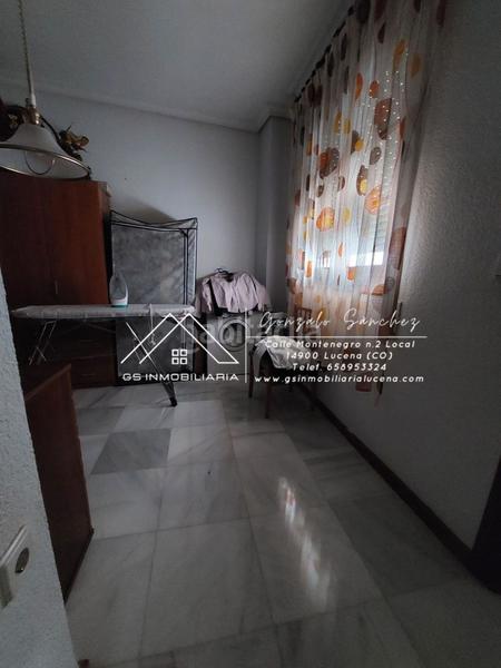 Foto 4b9dccc7-0243-4008-a3b6-04c4c9bc6f5e. Casa adossada a Centro Lucena