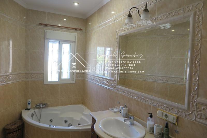 Foto 5dedde98-e25f-4dc7-8447-3cbcc1612d4d. Casa a schiera in El Valle Lucena