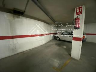 Parking coche en Centro