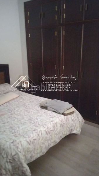 Foto 82ce7d64-d0f3-424f-a0a5-207f0c1e40c9. Casa adossada a Centro Lucena