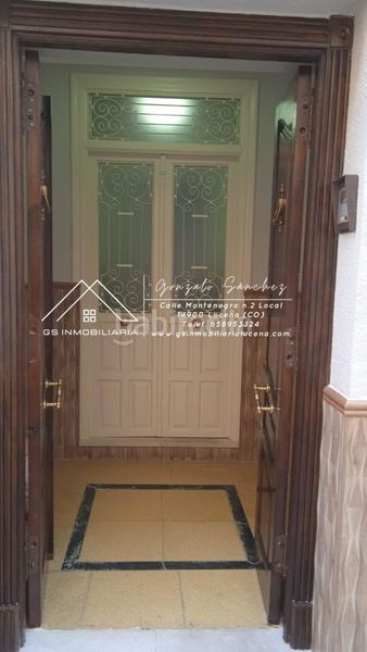 Foto c6928217-4030-4a62-834a-445ff555d6f4. Casa adossada a Centro Lucena