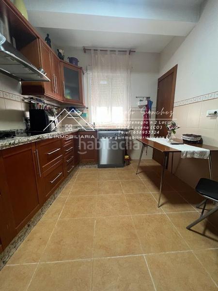 Foto 30d15083-5d2a-4f59-a3ce-f52fef8a8b84. Piso en Centro Lucena