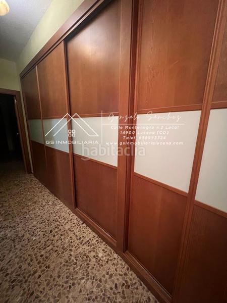 Foto a874e320-6621-4124-aaf2-eb5267e42c58. Piso en Centro Lucena