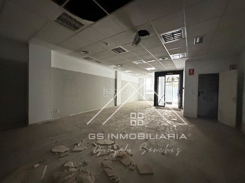 Foto fe6a83d3-5815-491b-8ab6-d1ee98f0370c. Edificio in Cabra