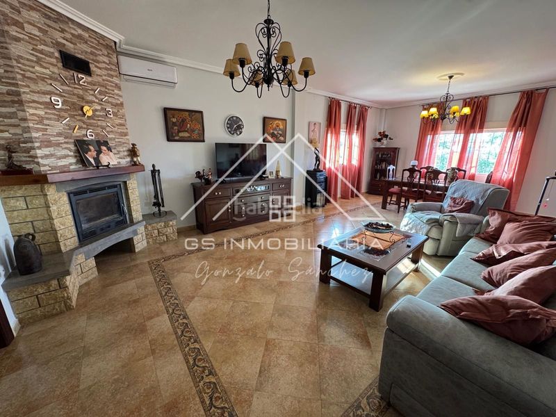 Foto e6bd782e-a95f-4cdb-a911-776bdf8ef13e. Casa amb calefacció a Cabra