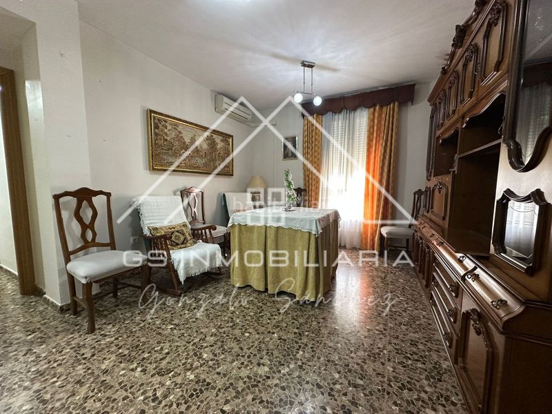 Foto 3072bdf3-5d48-4635-b051-4ce7b63a2859. Pis a Centro Lucena