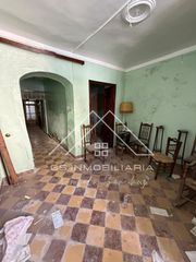 Casa adossada a Benamejí
