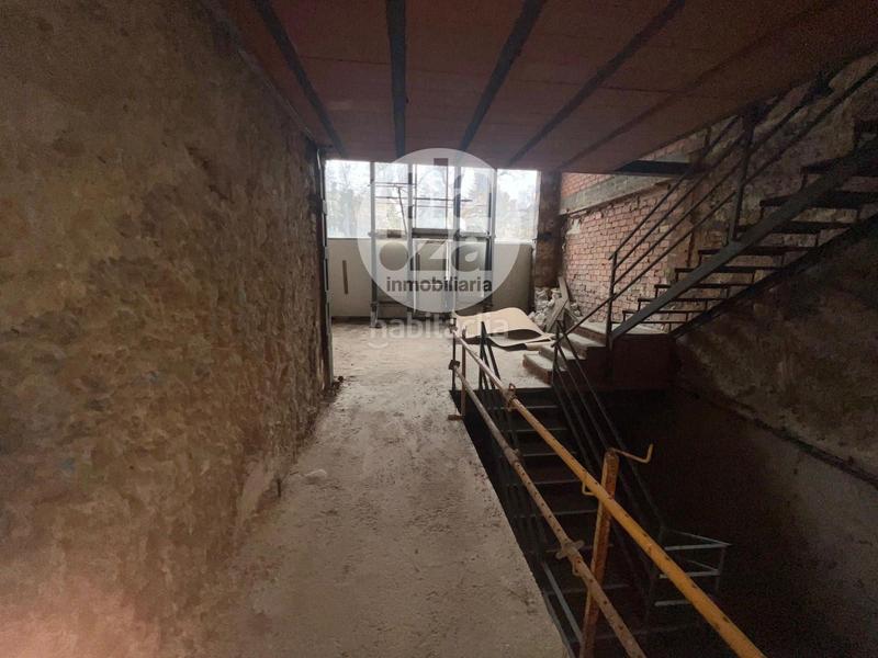 Foto 3284d877-1291-4f8f-995a-270a6e4b2fba. Rent business premise in Casco Antiguo Burgos