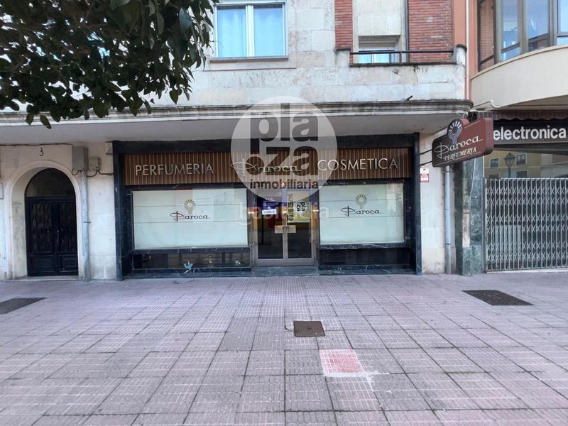 Foto 12864886-9066-4a5d-be72-fc952d89e2db. Local comercial a El Carmen - Barrio Gimeno Burgos