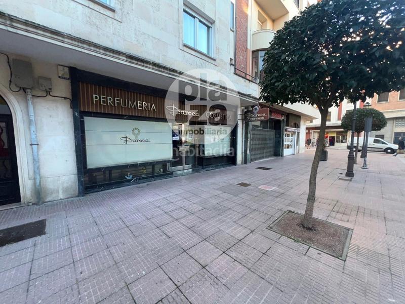 Foto 83a1dbd5-2a56-497a-915a-1e1948f10891. Local comercial a El Carmen - Barrio Gimeno Burgos