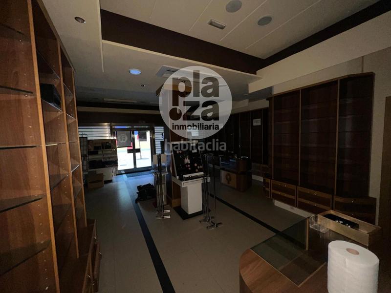 Foto b63c5f43-58b4-4bcd-851f-034f79f2904b. Local comercial a El Carmen - Barrio Gimeno Burgos
