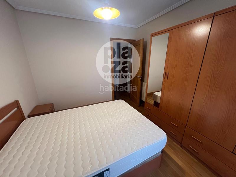 Foto a2dc81e5-70f0-40dc-97d4-0d7bc832a5d4. Miete etagenwohnung mit heizung in Los Vadillos - R. Sanitaria - Pozanos Burgos