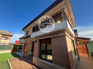 Casa a schiera  República dominicana. Barriada yagüe