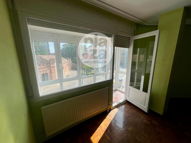 Foto 058d464c-7f91-4073-ae53-af82a6738c71. Piso calle trinidad, junto capitanía en Casco Antiguo Burgos