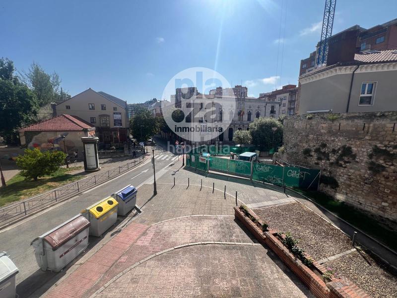 Foto 27cb5285-50d4-48bc-8ac4-51401ba46309. Piso calle trinidad, junto capitanía en Casco Antiguo Burgos
