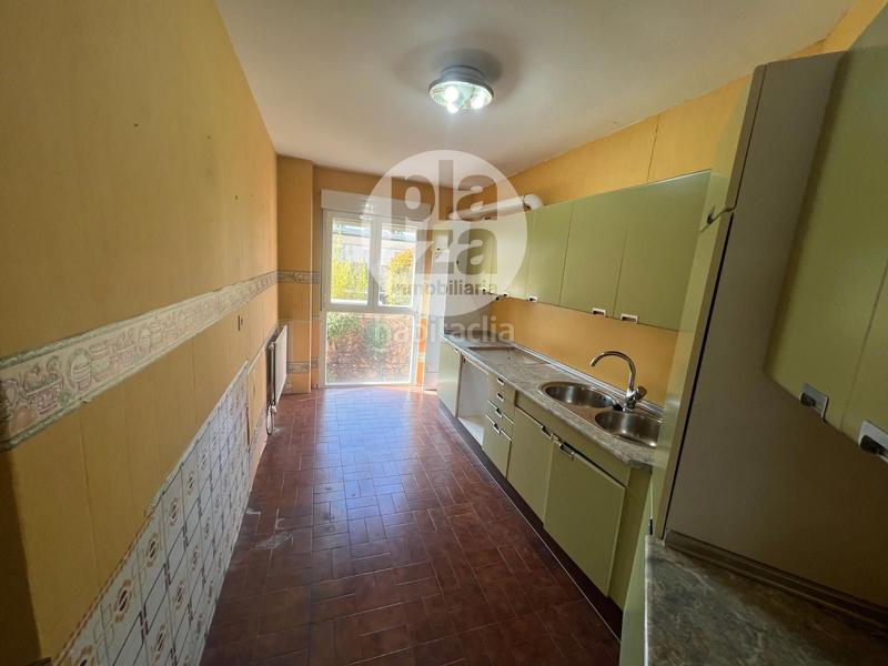 Foto 302951cd-22ad-4a0d-9fb8-6997f02b0267. Piso calle trinidad, junto capitanía en Casco Antiguo Burgos