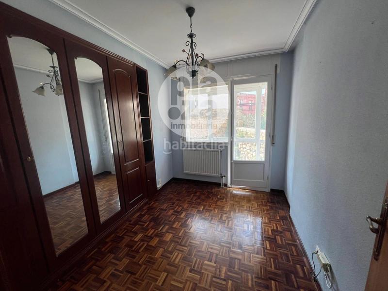 Foto 6a26e995-abd0-49ef-9ccc-72010ae7f275. Piso calle trinidad, junto capitanía en Casco Antiguo Burgos