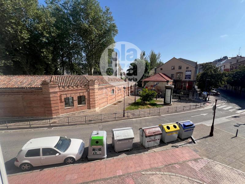 Foto 6d91e746-e3f7-4b8d-8026-3dca4a1f2e08. Piso calle trinidad, junto capitanía en Casco Antiguo Burgos