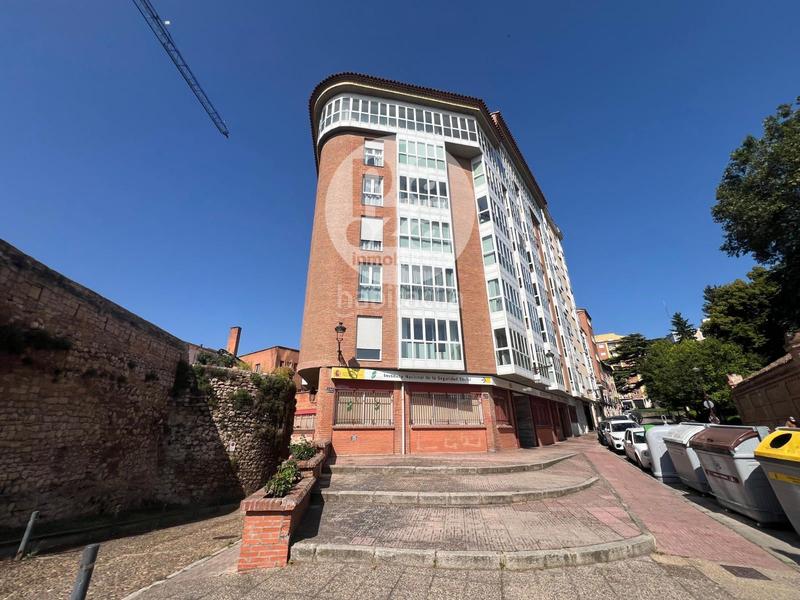 Foto cc6039ea-f1d6-4ebe-b37c-d9158024c405. Piso calle trinidad, junto capitanía en Casco Antiguo Burgos