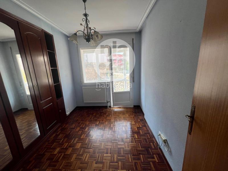 Foto d6e48e98-8c5b-4af8-8a8a-b4a63925b4de. Piso calle trinidad, junto capitanía en Casco Antiguo Burgos