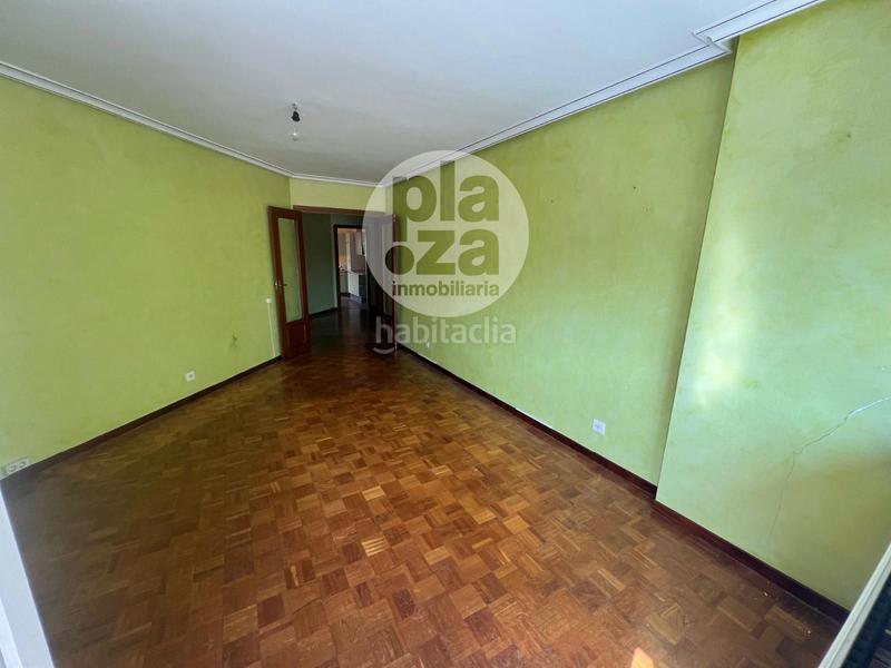 Foto e637961b-2c30-4738-8315-47e67dc3cfec. Piso calle trinidad, junto capitanía en Casco Antiguo Burgos