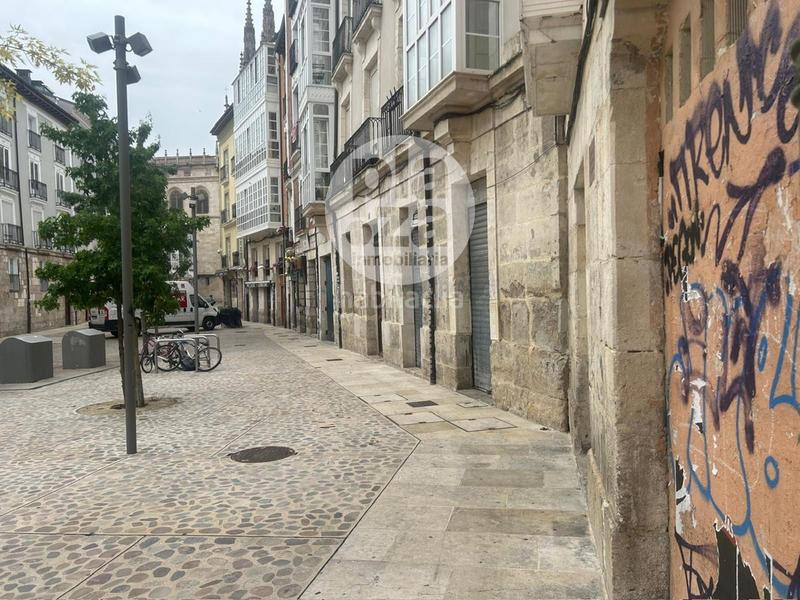 Foto b15cc5bd-97d1-4e24-b25c-fff7394bf0ae. Rent business premise in Casco Antiguo Burgos