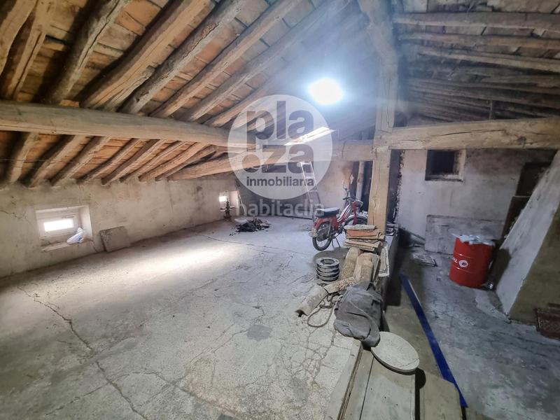 Foto 392960f7-76af-4aa3-a5e7-8dc7a673cb97. Casa amb calefacció a Villafría - La Ventilla - Castañares Burgos