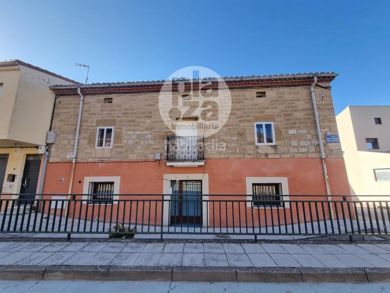 Foto b190a66c-20ab-40b9-a648-d8ed7c5475f6. Casa amb calefacció a Villafría - La Ventilla - Castañares Burgos