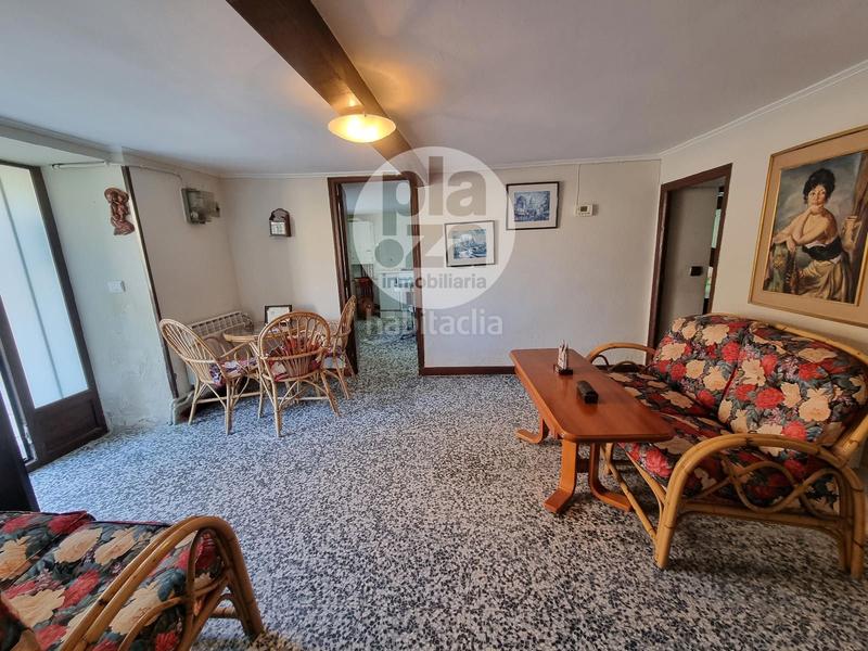 Foto d1d5f69b-7885-442e-b50b-7a5f3c6b441a. Casa amb calefacció a Villafría - La Ventilla - Castañares Burgos