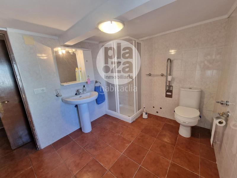 Foto d6e5d397-1aa0-4596-a611-b12bb8656afc. Casa amb calefacció a Villafría - La Ventilla - Castañares Burgos