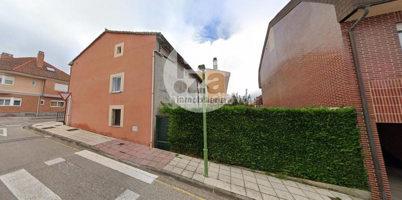 Foto f08e5ef1-b407-4ce6-bcbf-c9ac2467ca3d. Casa amb calefacció a Villafría - La Ventilla - Castañares Burgos