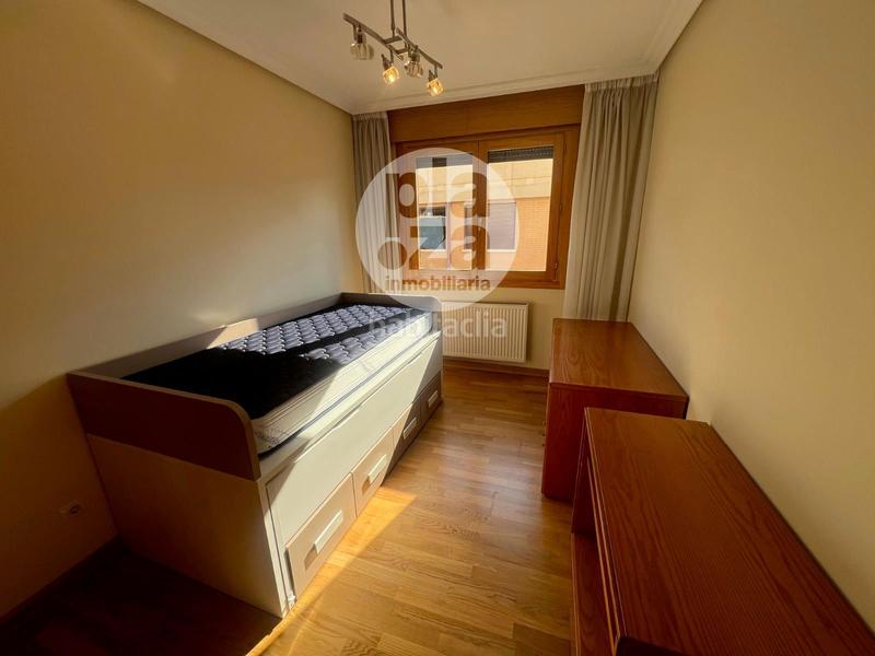 Foto 791ff481-10c8-41a0-8ef3-002cc80be954. Rent flat with heating parking in San Pedro y San Felices Burgos