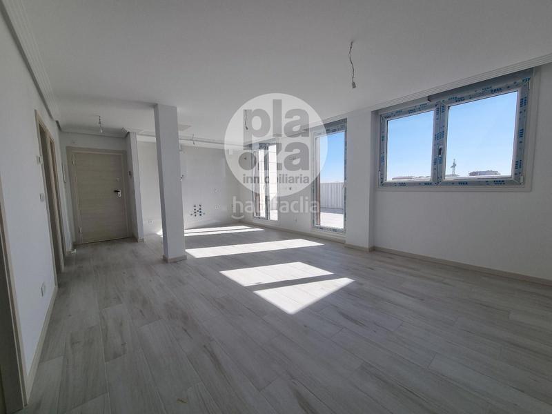 Foto 568f99eb-c003-4459-bd96-85d75a9a9a8a. Ático precioso atico en venta junto al g3 a estrenar llave en mano. en Burgos