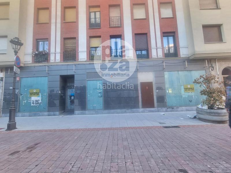 Foto 217cbe98-4694-4ca4-9fcc-c3089b092c4b. Local comercial a El Carmen - Barrio Gimeno Burgos
