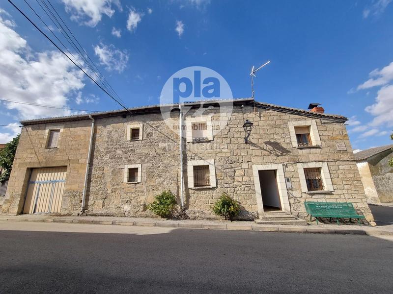 Foto 99ab7e71-a8ec-43b1-925d-4734f897a0f9. Casa amb calefacció aparcament a Quintanillas (Las)