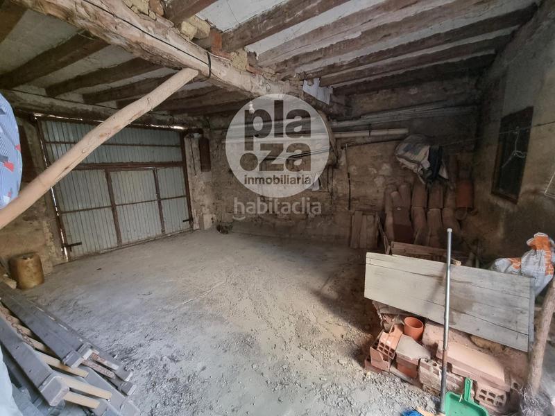 Foto ced823aa-cfad-4442-aa90-85516e202cdf. Casa amb calefacció aparcament a Quintanillas (Las)