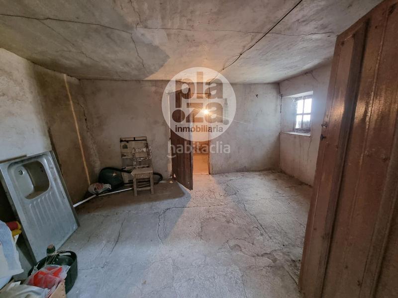 Foto d44c3cbe-aff4-49f6-8d74-713259738cb6. Casa amb calefacció aparcament a Quintanillas (Las)