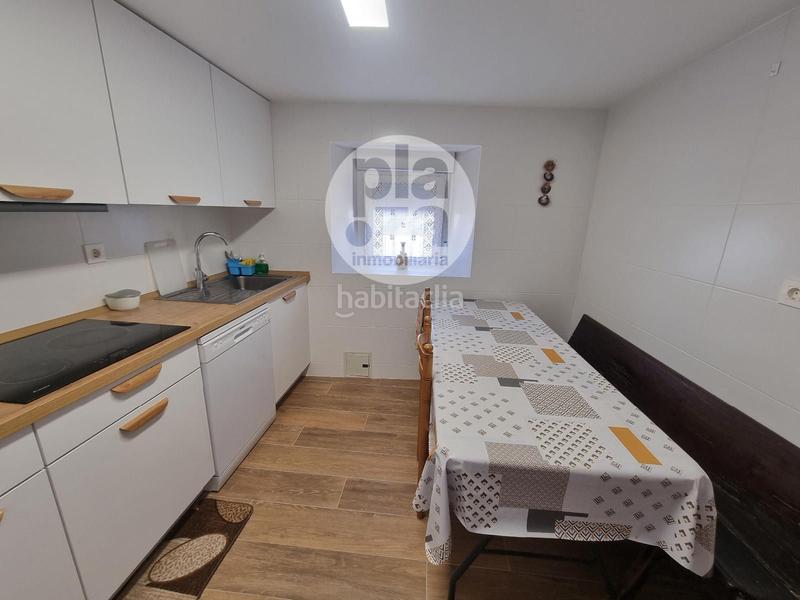 Foto eb32ee36-2374-4793-8d96-704e489d84c5. Casa amb calefacció aparcament a Quintanillas (Las)