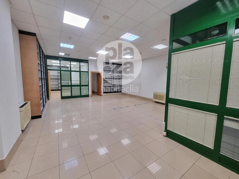 Foto 04c9c3ab-9dd0-4cd3-8e4c-5d64a3e02c03. Alquiler local comercial amplio local en alquiler en gamonalcapiscol en Burgos