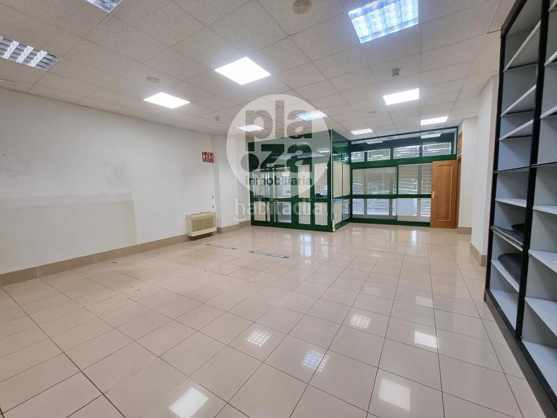 Foto 579b069b-c532-4f6b-8fbd-023bee27f0e1. Alquiler local comercial amplio local en alquiler en gamonalcapiscol en Burgos