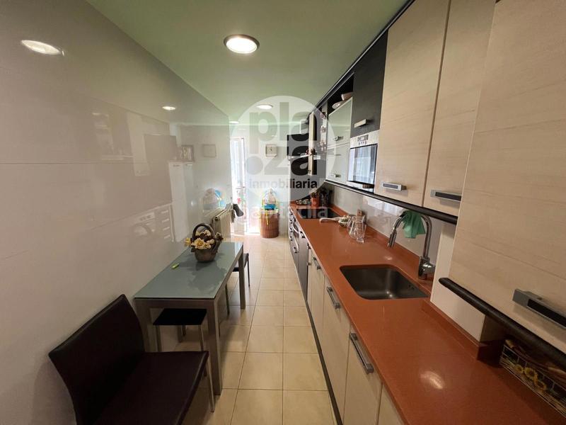 Foto 6cc7c2cd-d112-4a3d-9e43-9d29d7b6362d. Duplex with heating in Casco Antiguo Burgos