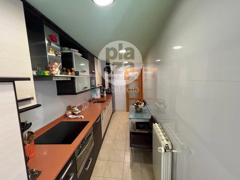 Foto adf75a18-f3a8-496c-baa8-2b3aca9be4c4. Duplex with heating in Casco Antiguo Burgos