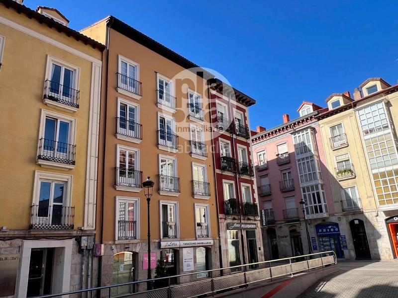 Foto b3925022-9ca6-4288-b998-515bef77aa1d. Duplex with heating in Casco Antiguo Burgos