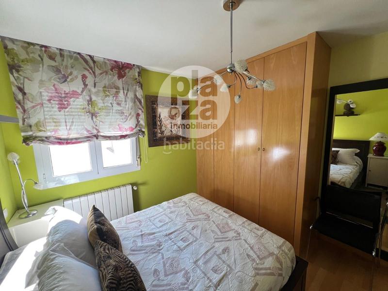 Foto cde56f58-d877-458f-a091-4df330037620. Duplex with heating in Casco Antiguo Burgos